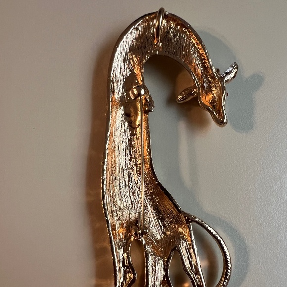 Brooch - Picture 3 of 3